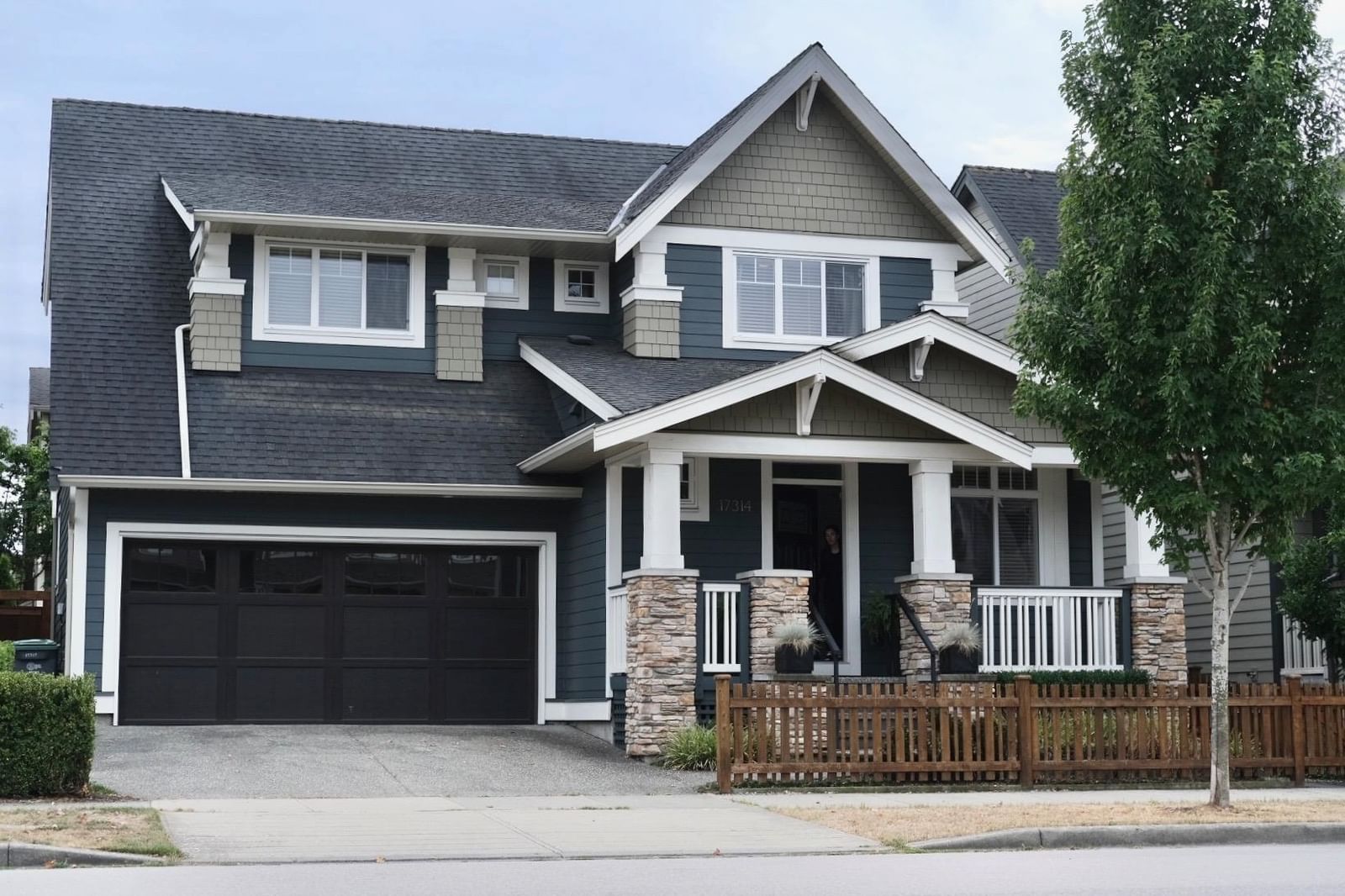 Listing Image 1