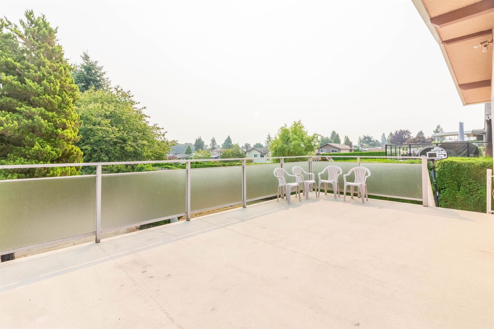 Listing Image 29