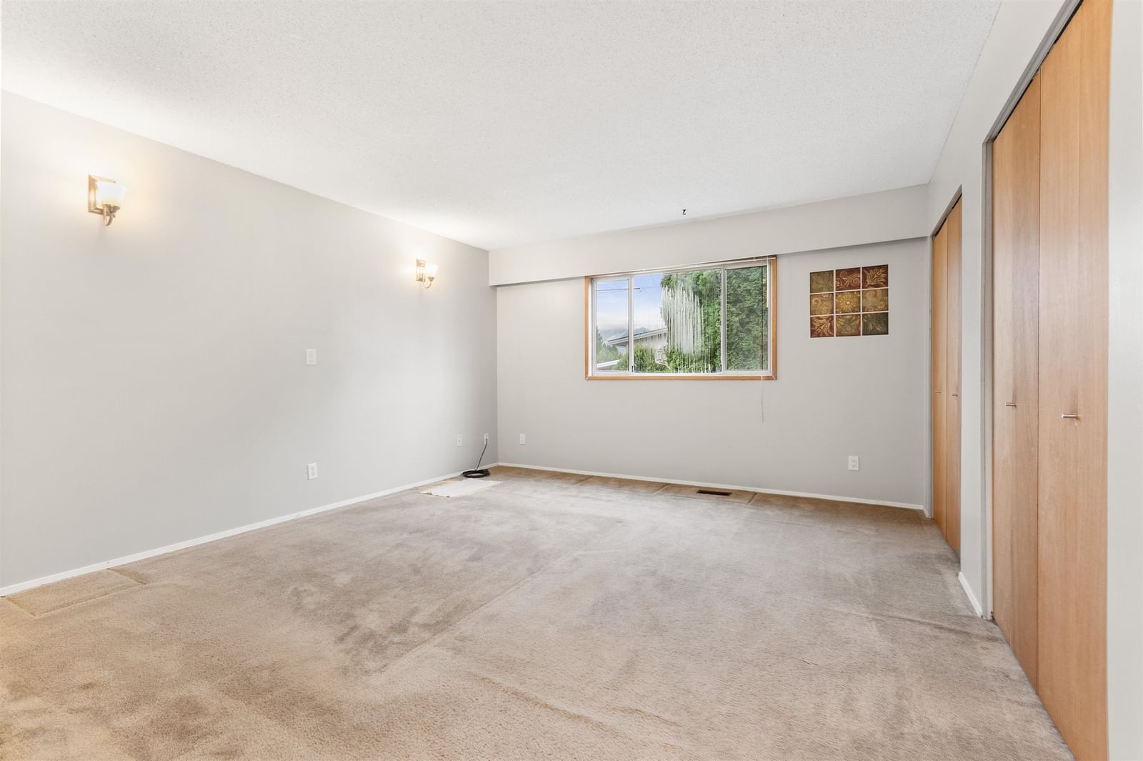 Listing Image 24