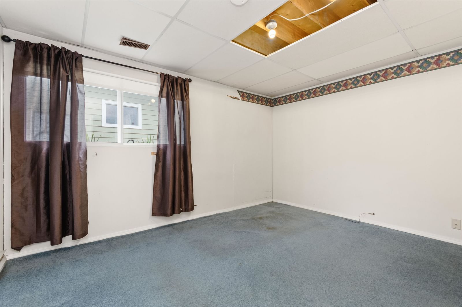 Listing Image 27