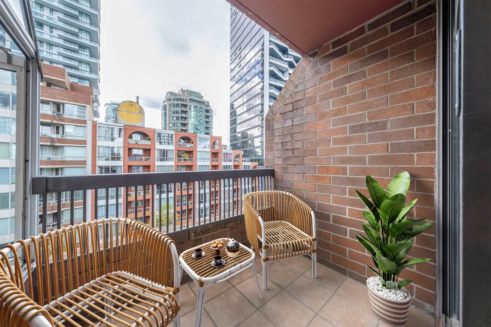 Listing Image 13