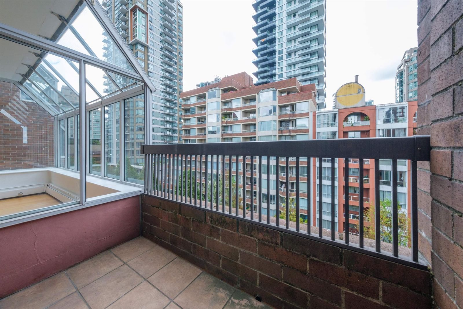 Listing Image 14