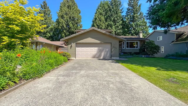 6144 Briarwood Crescent
