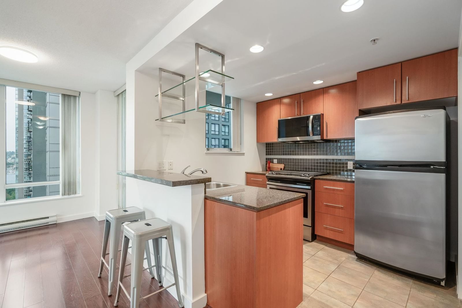 Listing Image 13