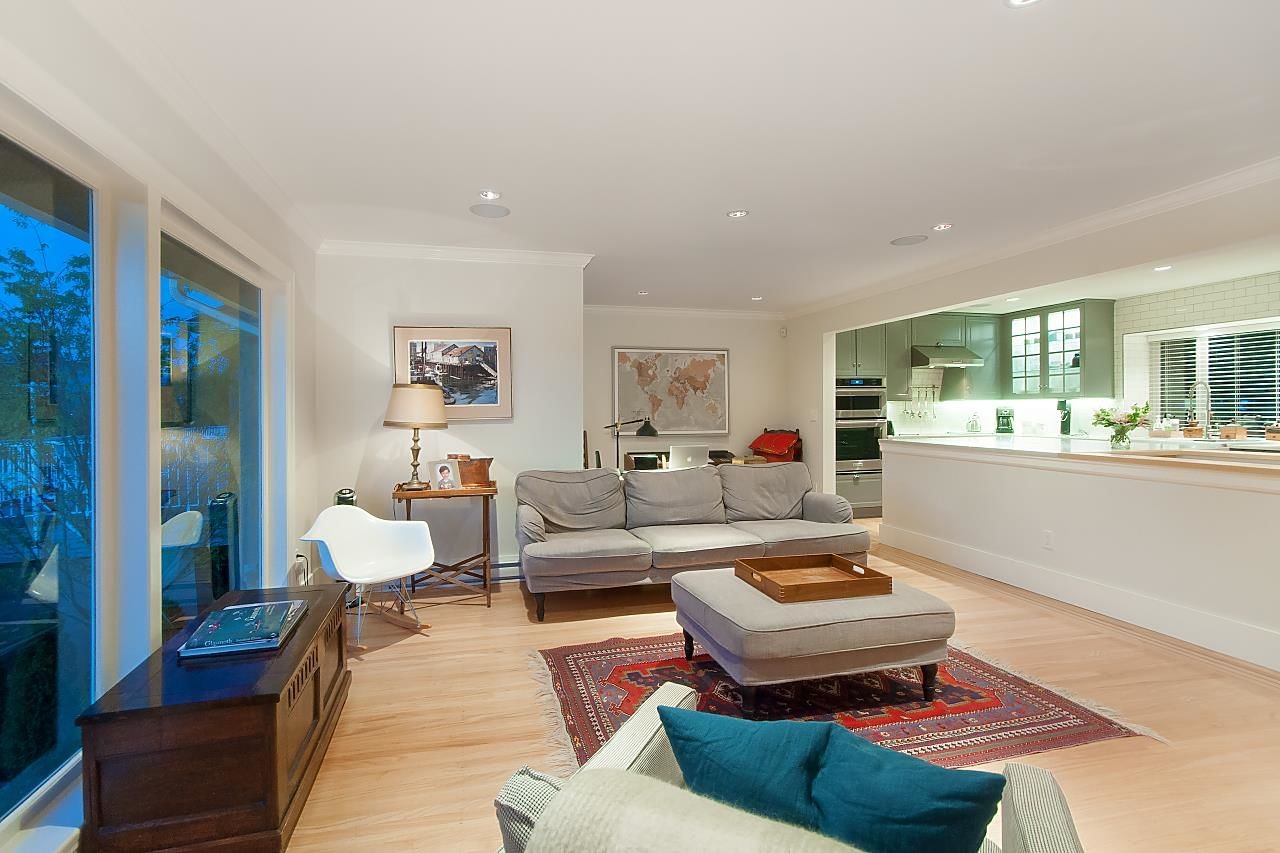 Listing Image 12