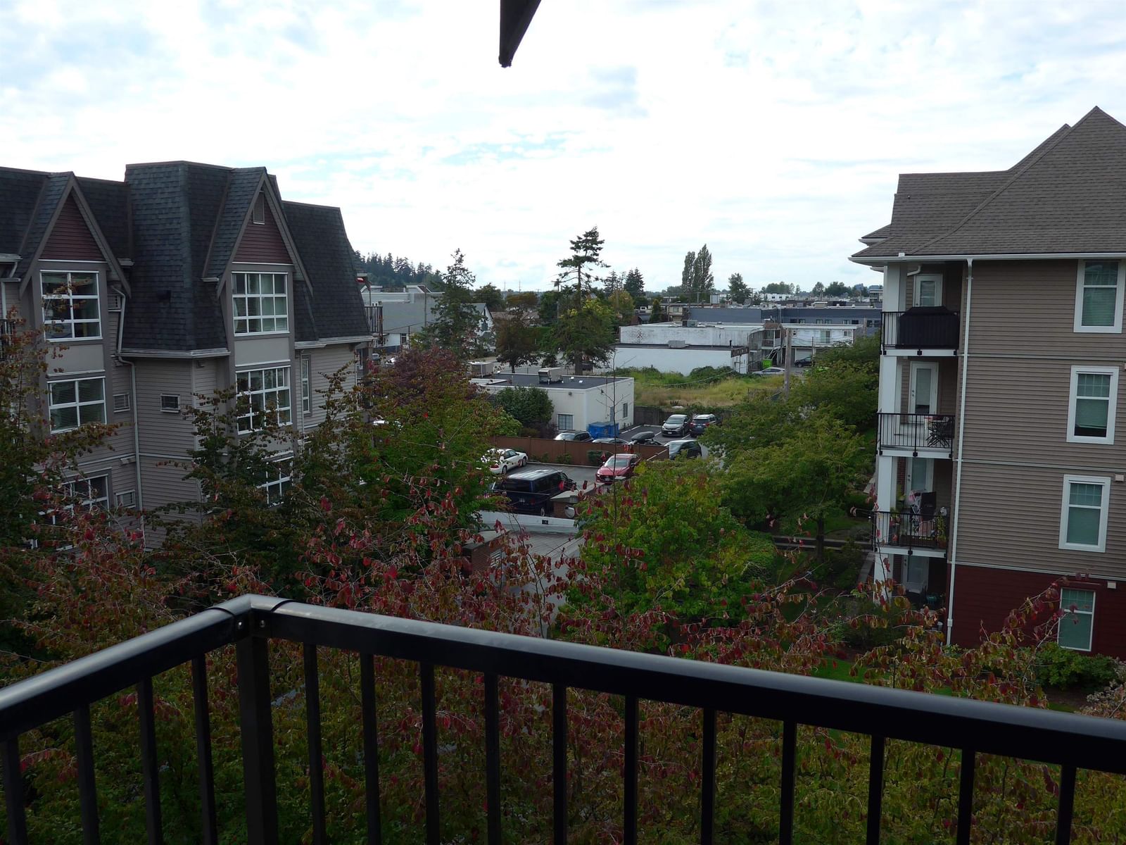 Listing Image 14