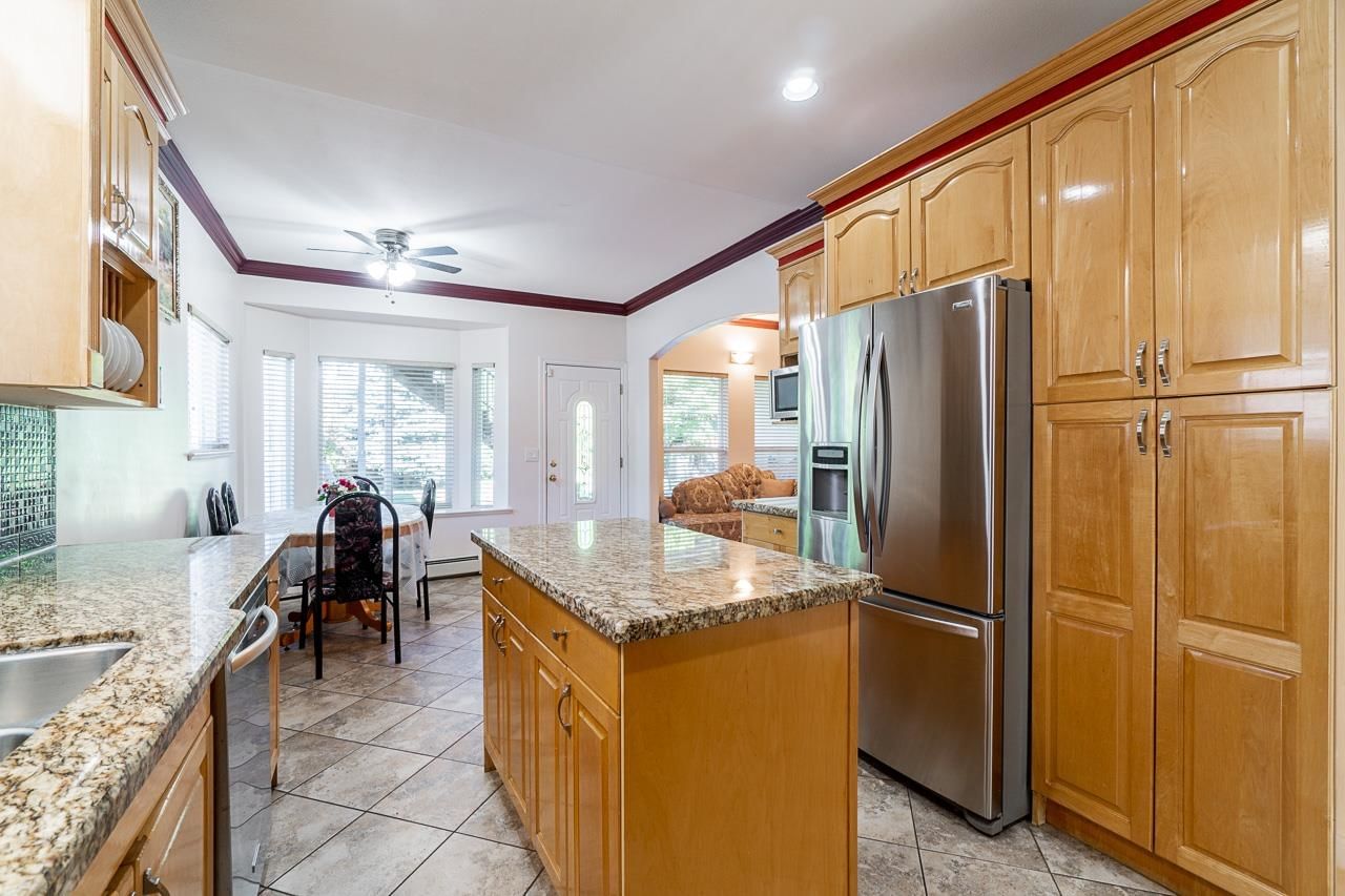 Listing Image 11