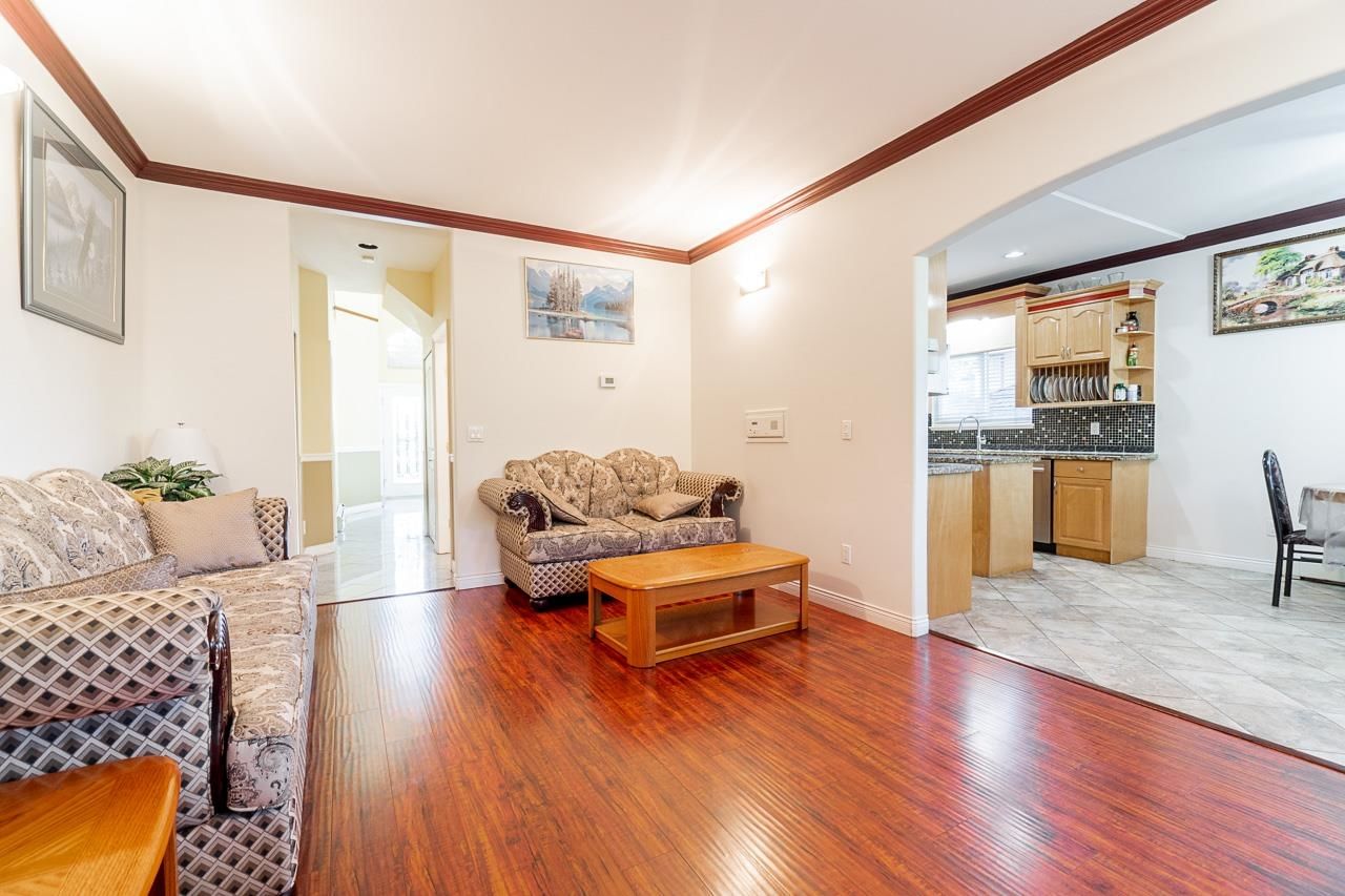 Listing Image 13