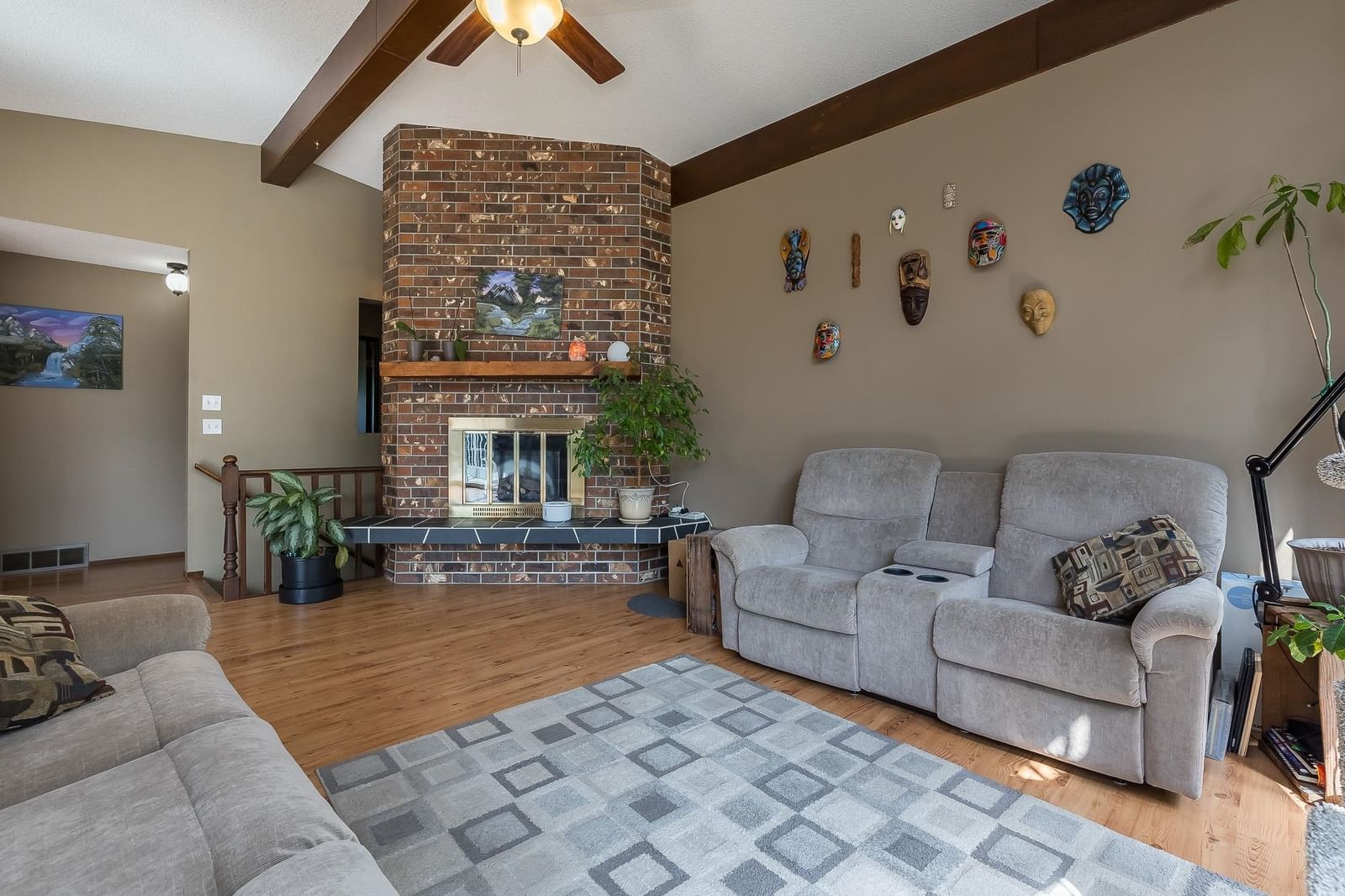 Listing Image 16