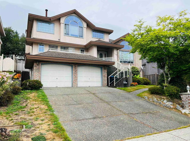 148 Ravine Drive