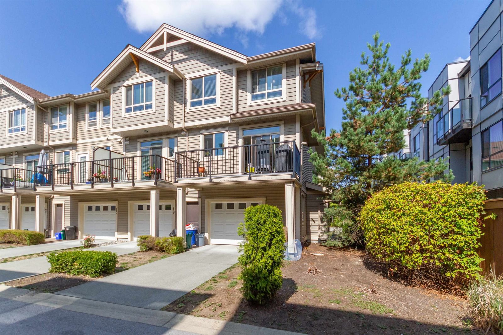 Listing Image 21