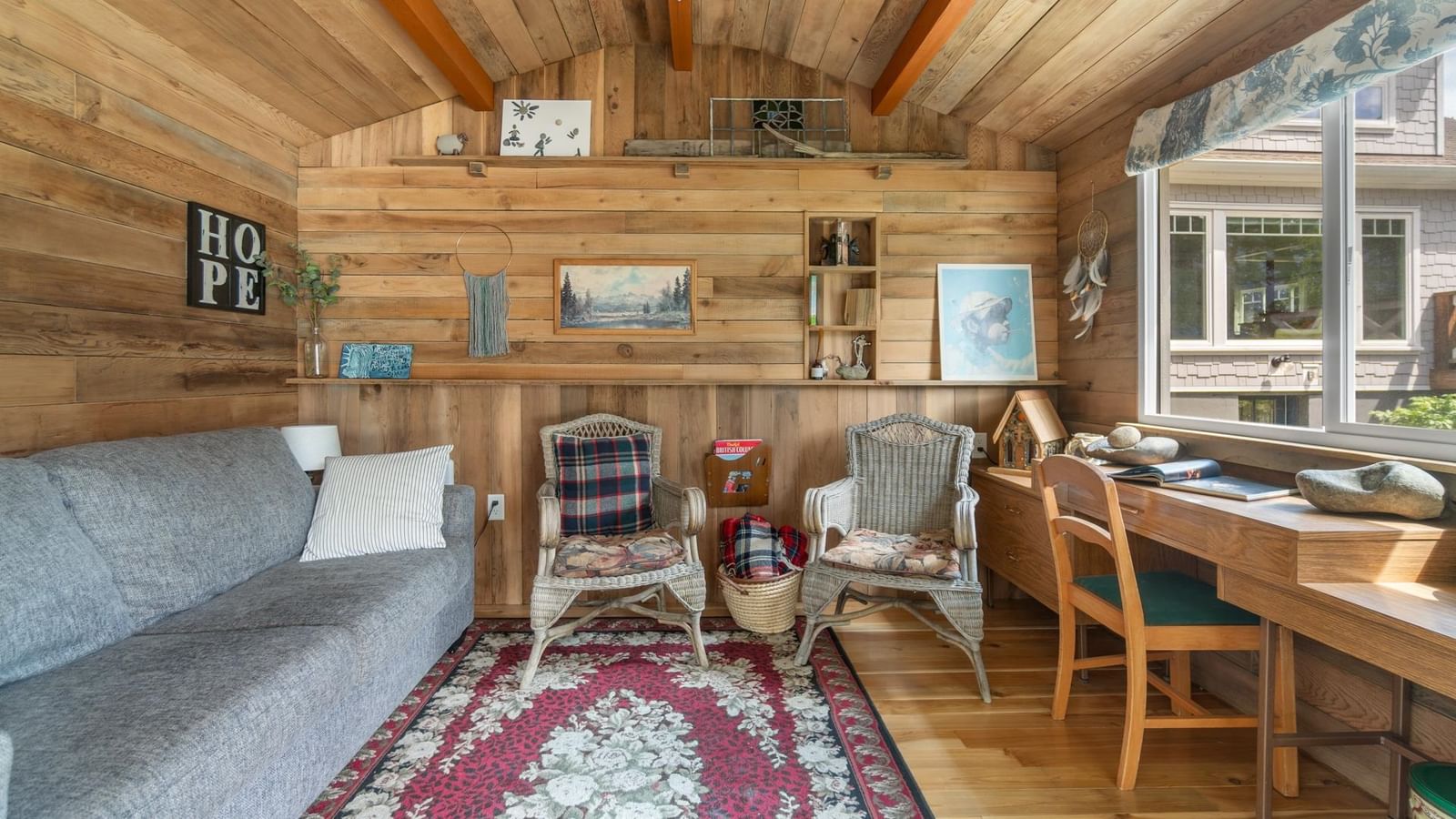 Listing Image 10