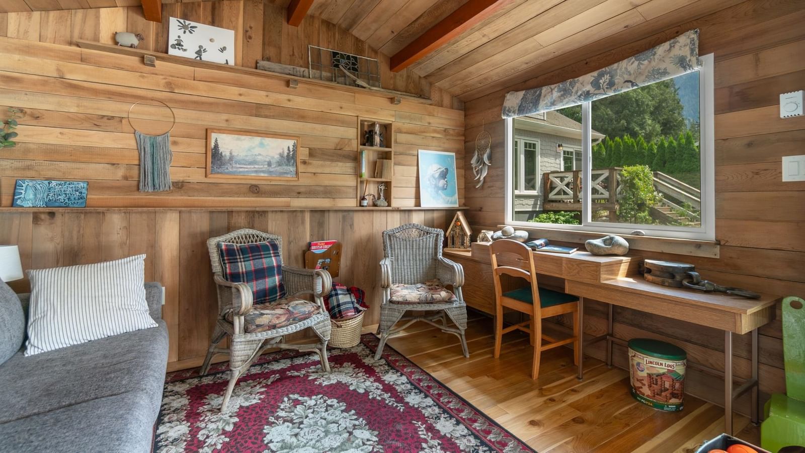 Listing Image 11