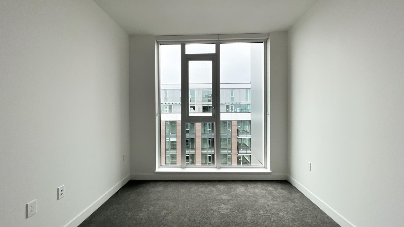 Listing Image 30