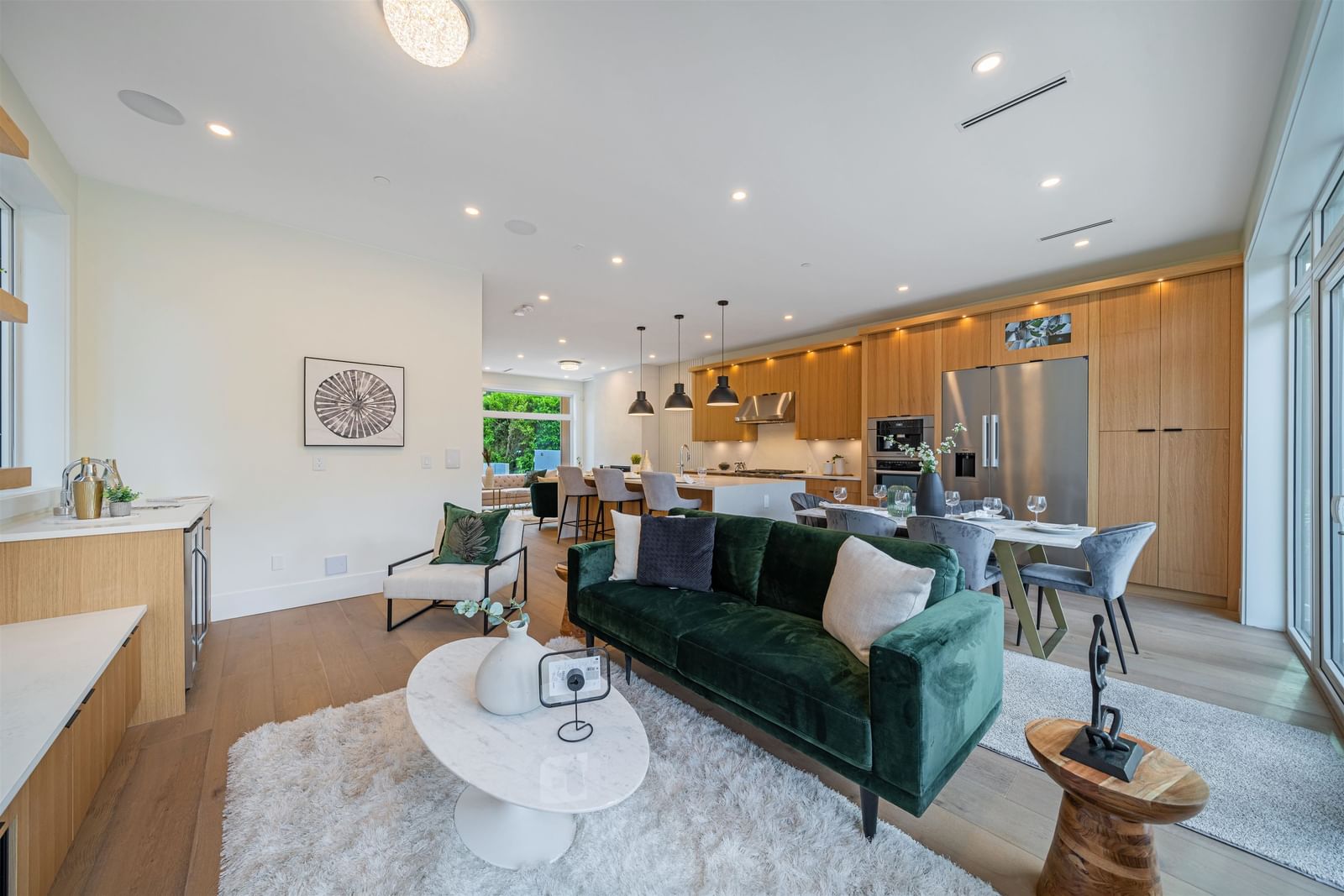 Listing Image 13