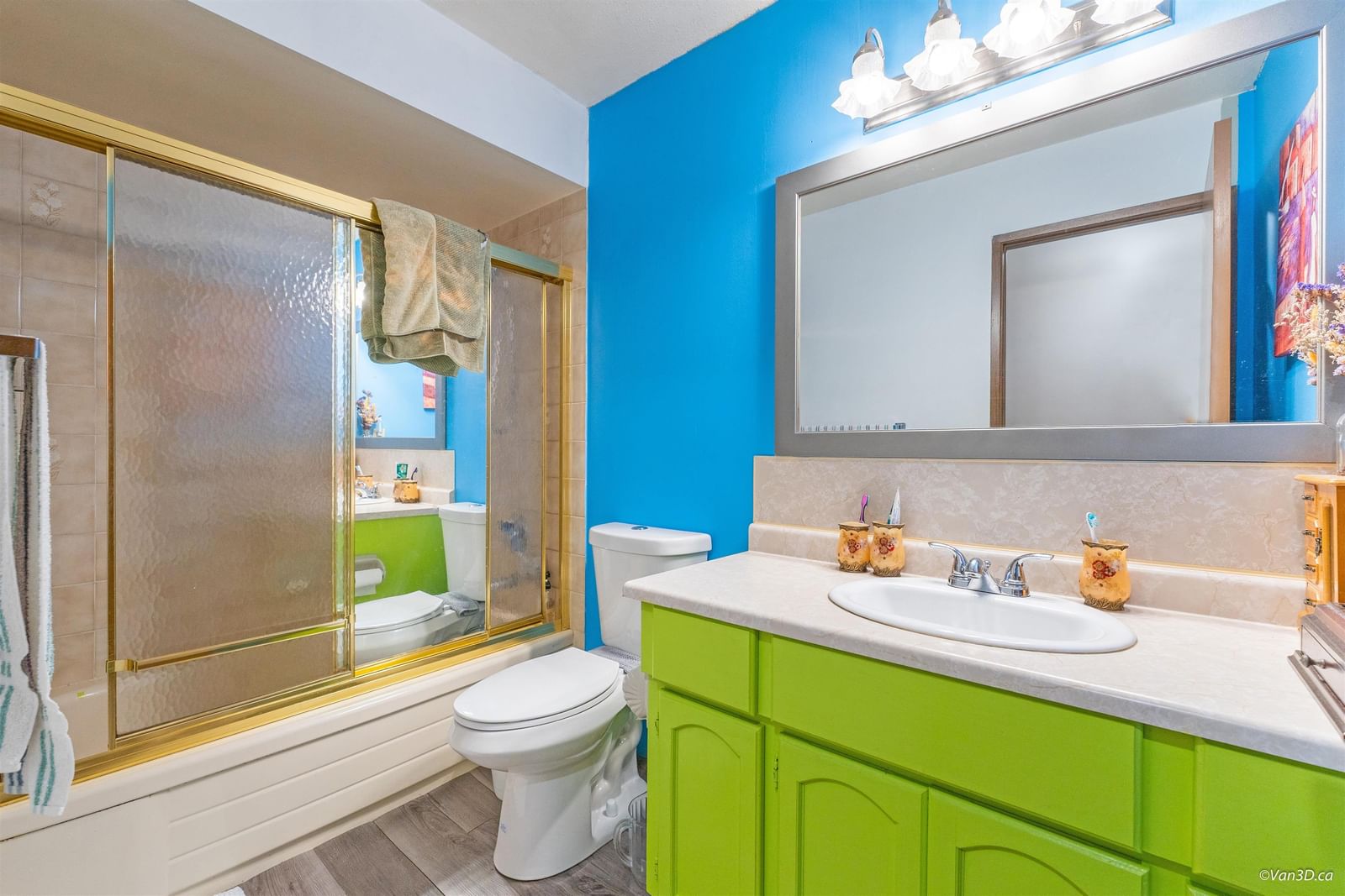 Listing Image 14
