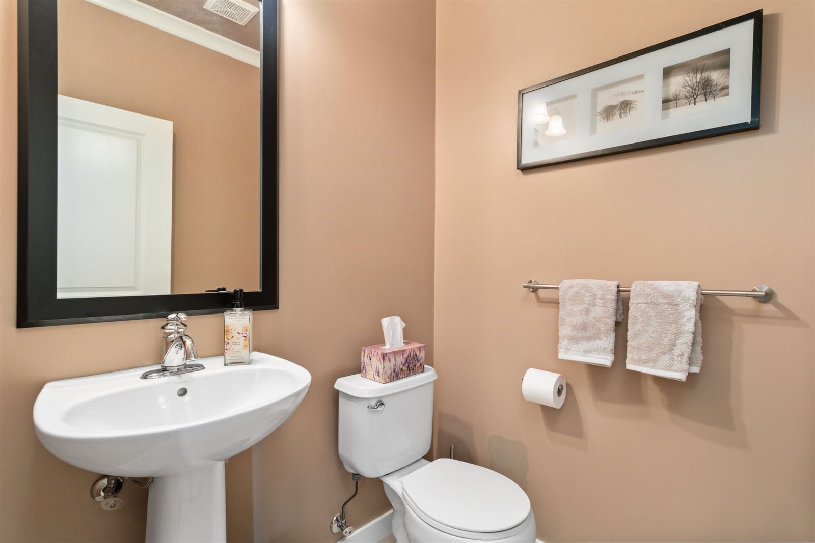 Listing Image 6