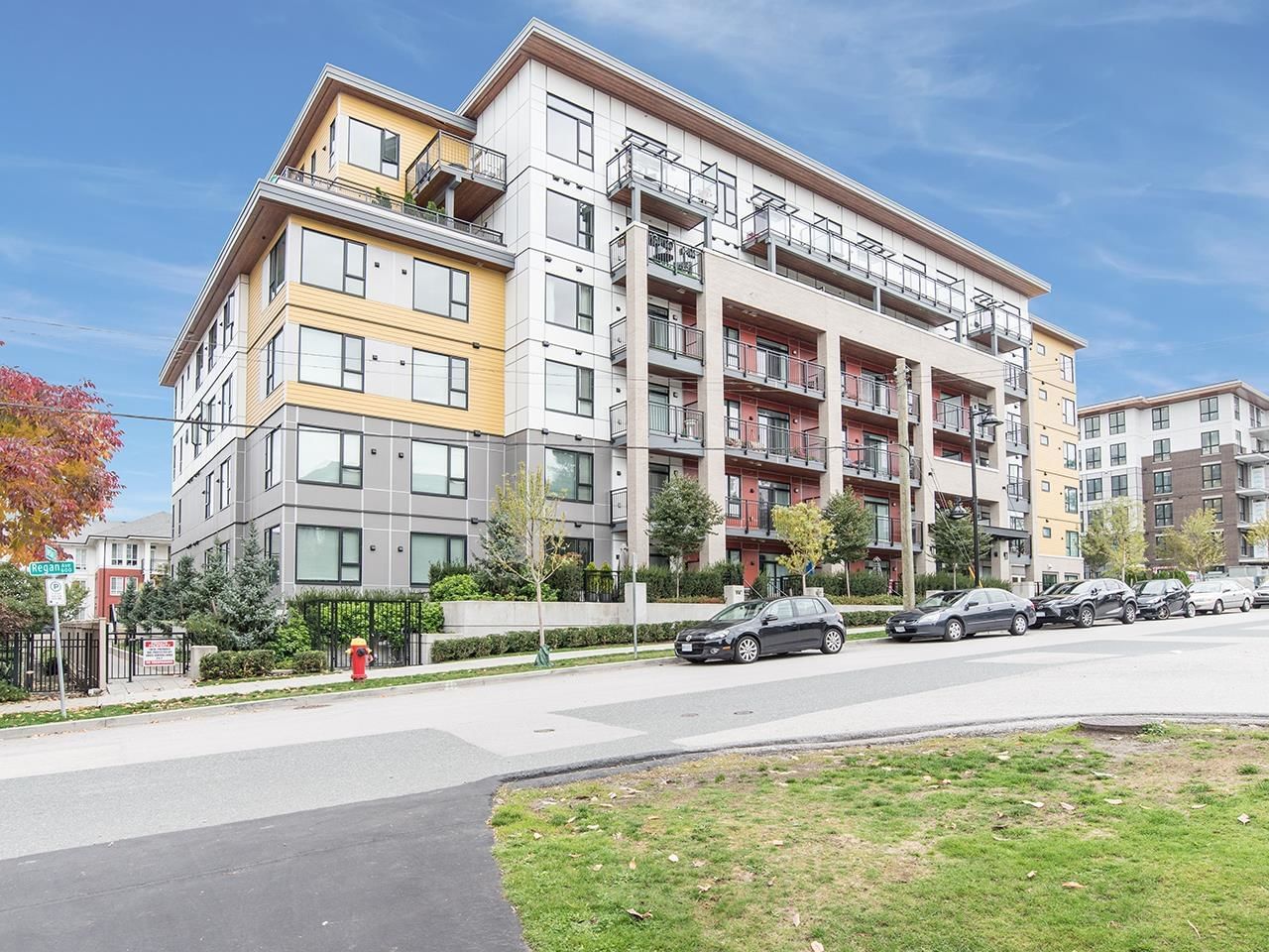 Listing Image 6