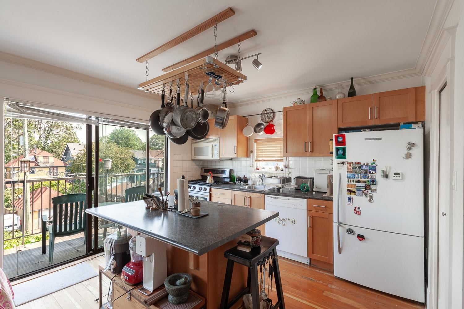 Listing Image 18