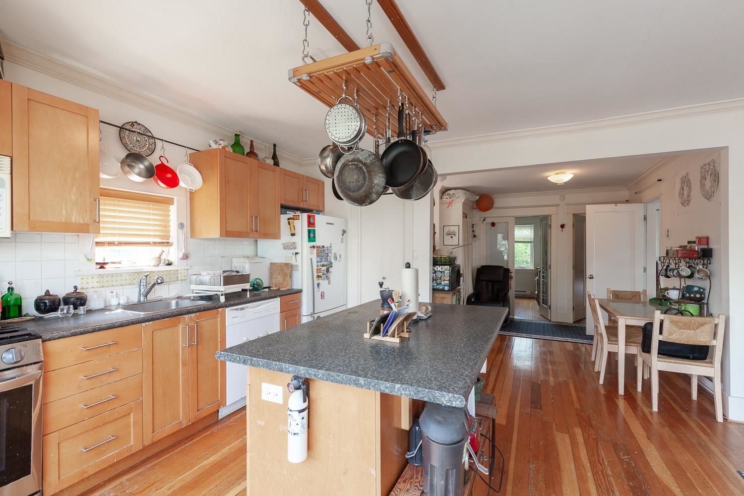 Listing Image 21