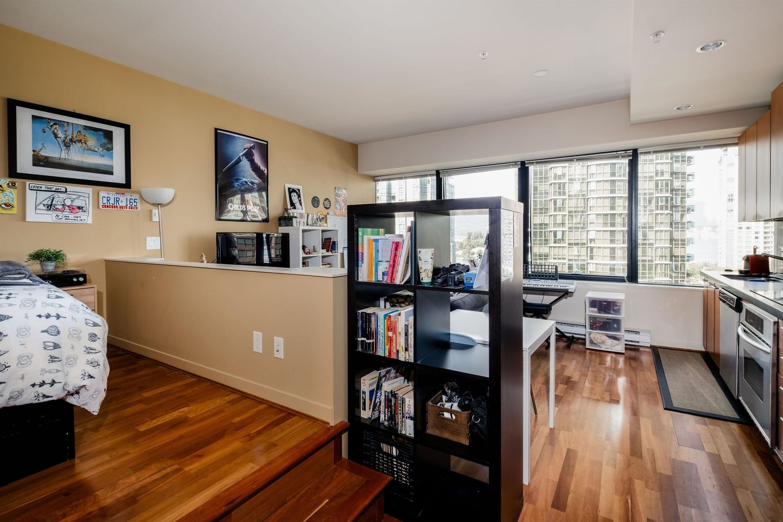 Listing Image 13