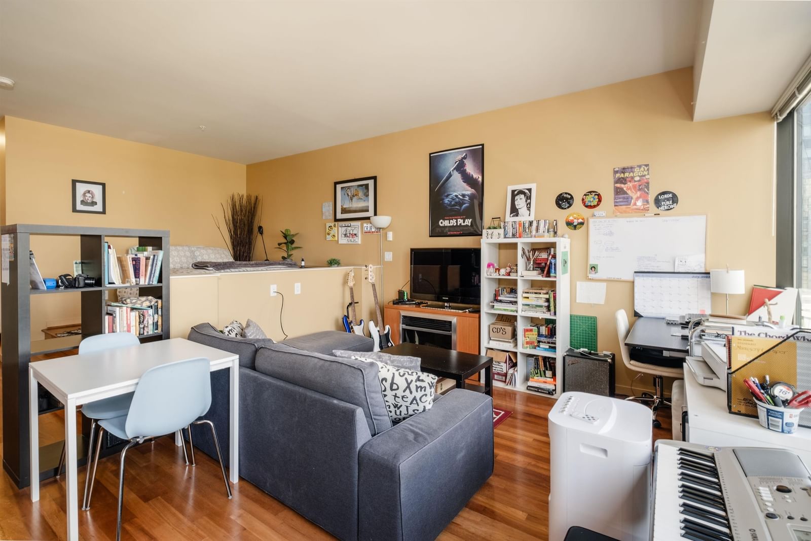 Listing Image 6