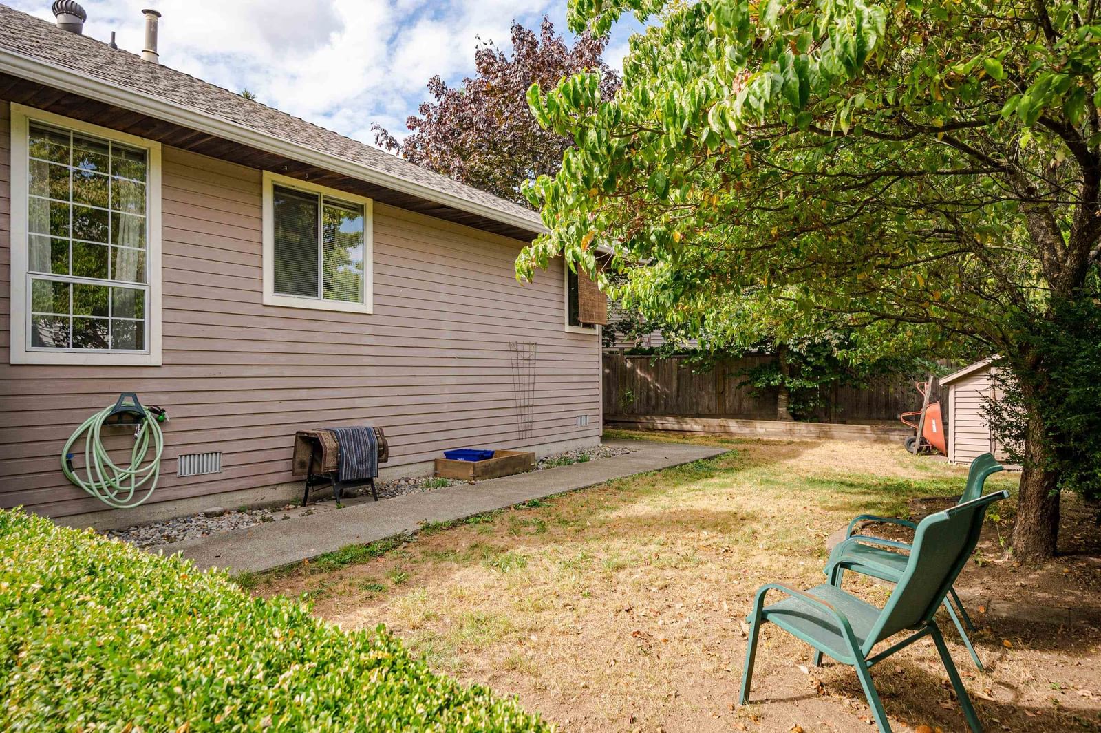 Listing Image 24