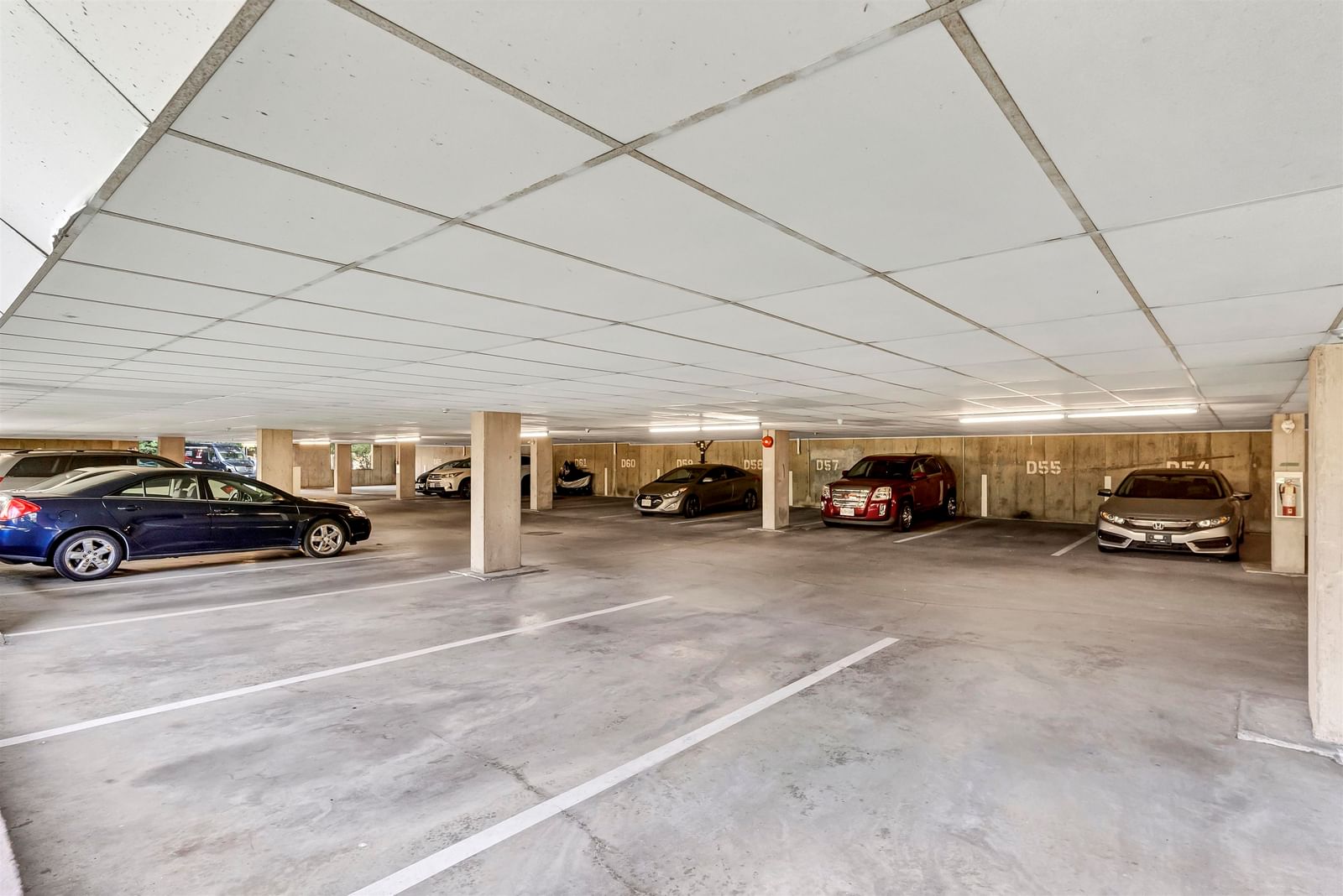 Listing Image 21