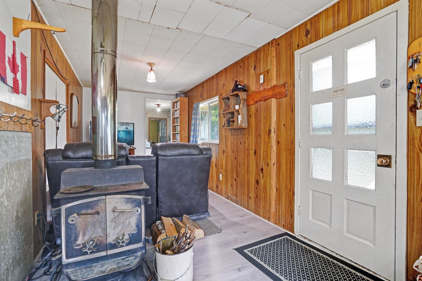 Listing Image 10