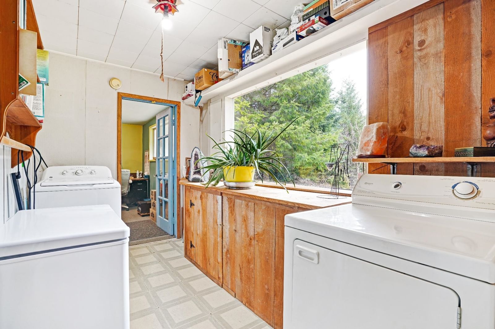 Listing Image 16