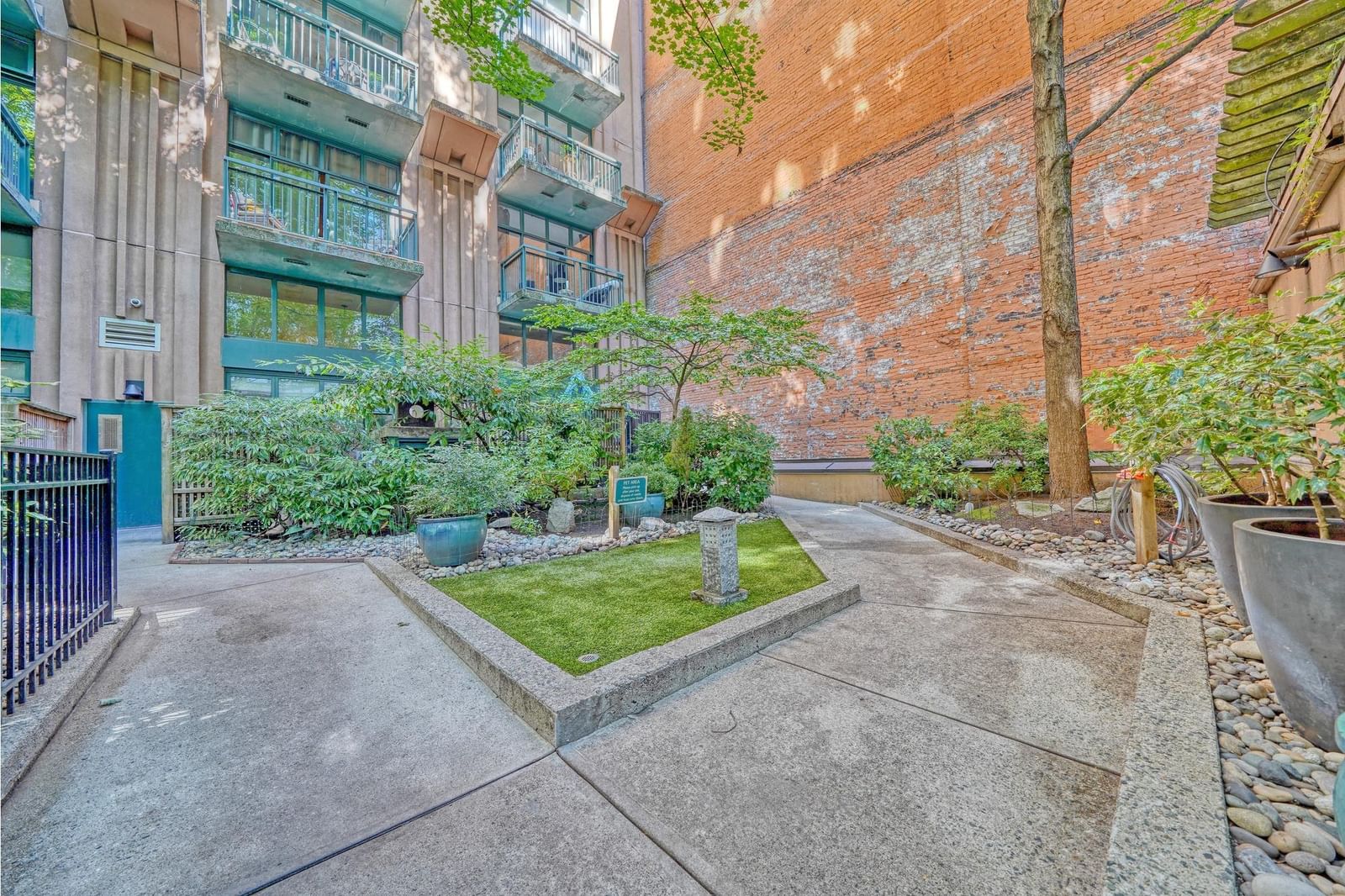 Listing Image 21