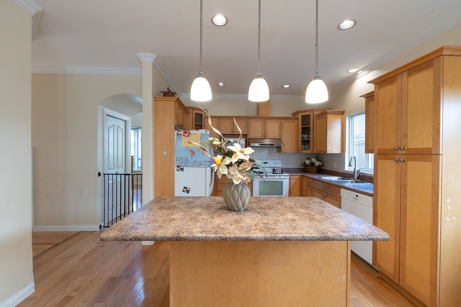 Listing Image 14