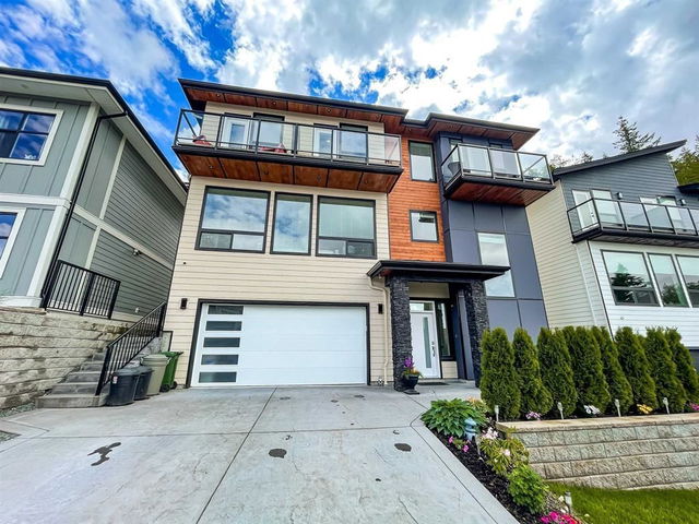 12 - 5248 Goldspring Place