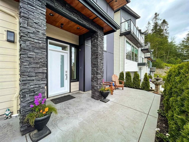 12 - 5248 Goldspring Place