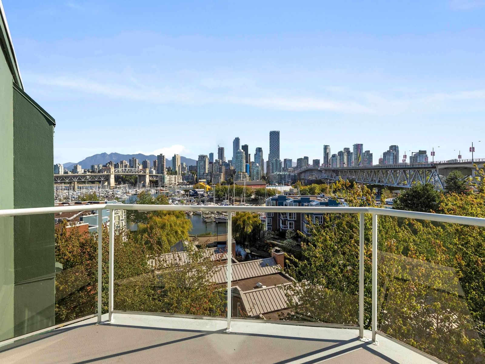 Listing Image 10