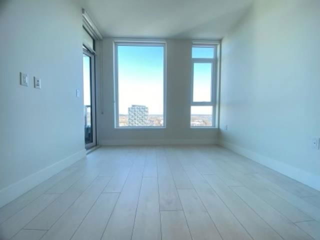 2201 - 3438 Sawmill Crescent