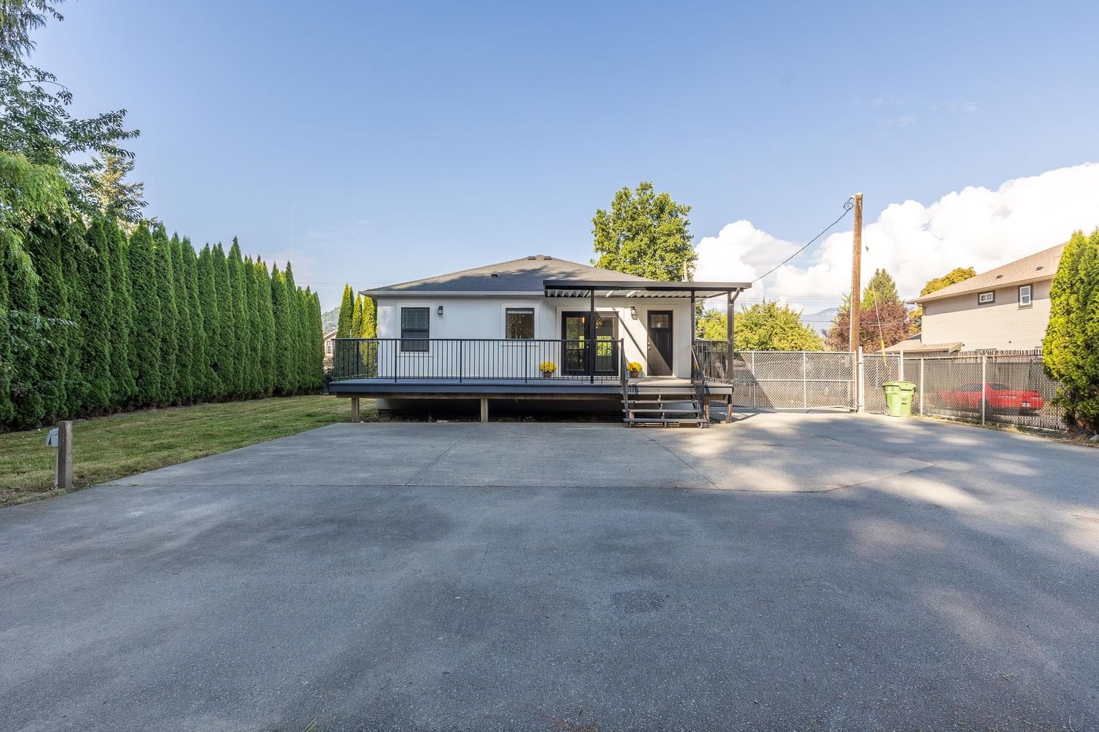 Listing Image 19