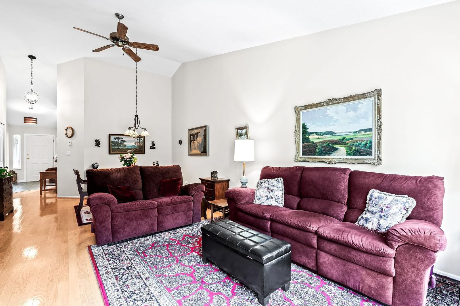 Listing Image 16