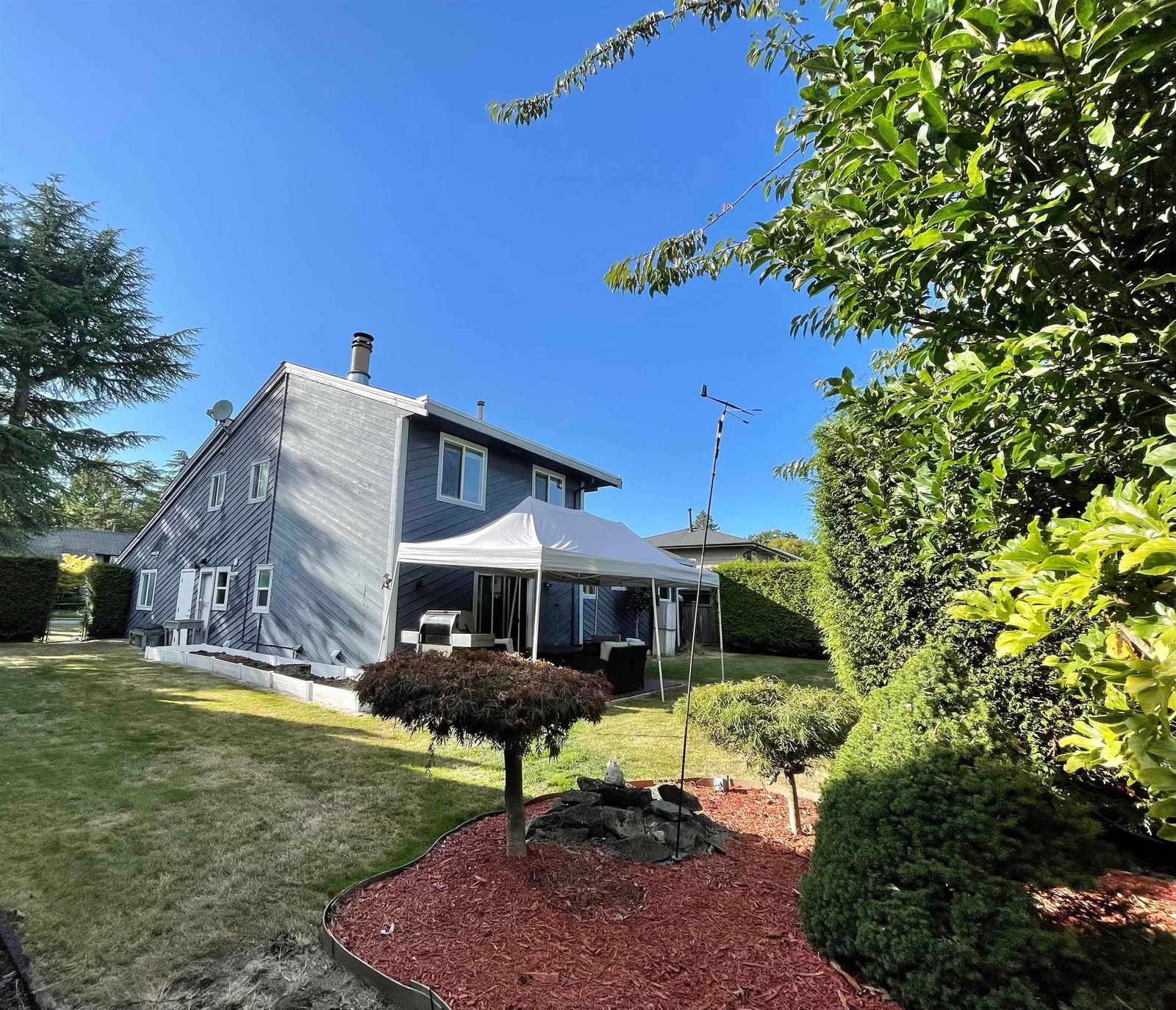 Listing Image 14