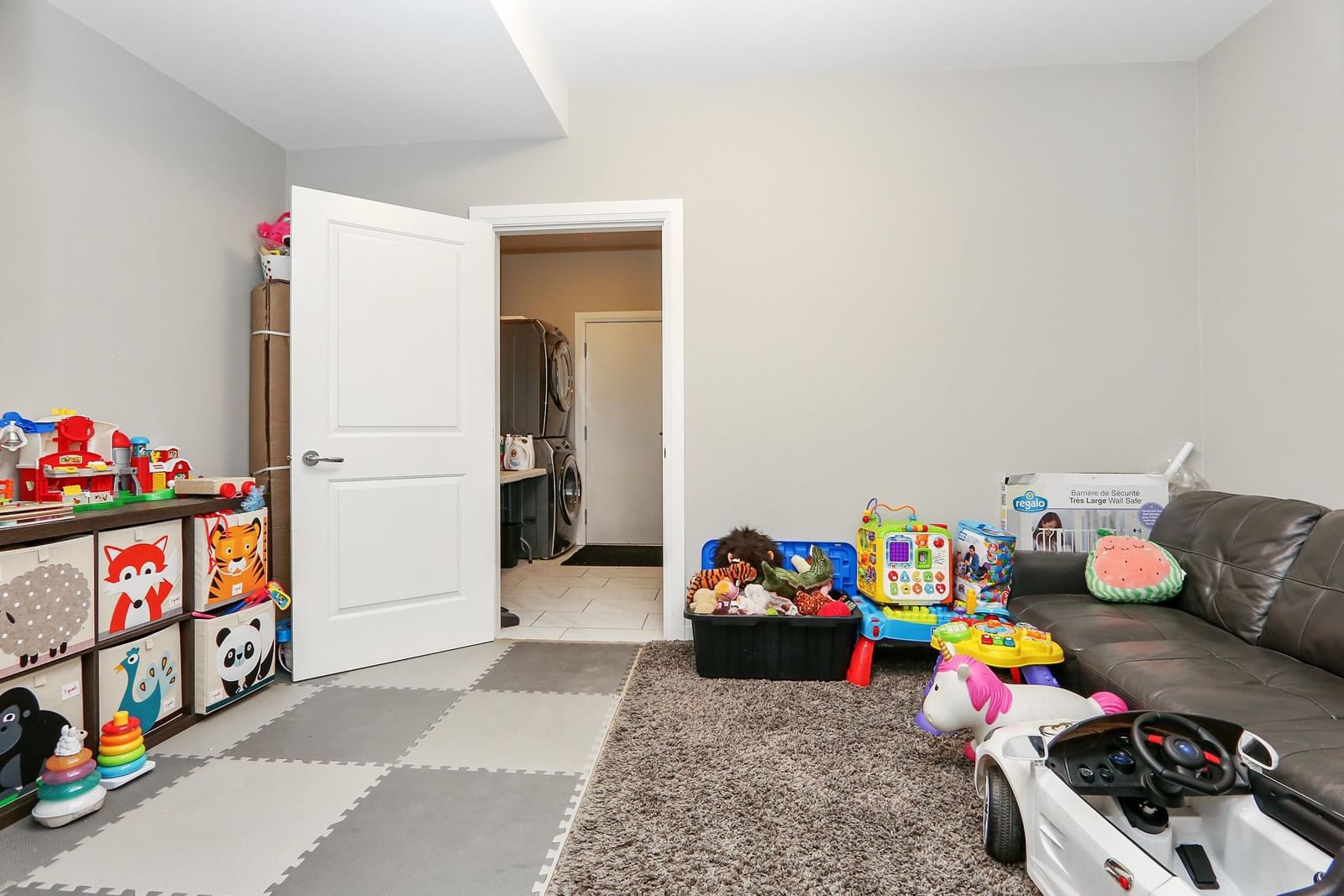 Listing Image 19