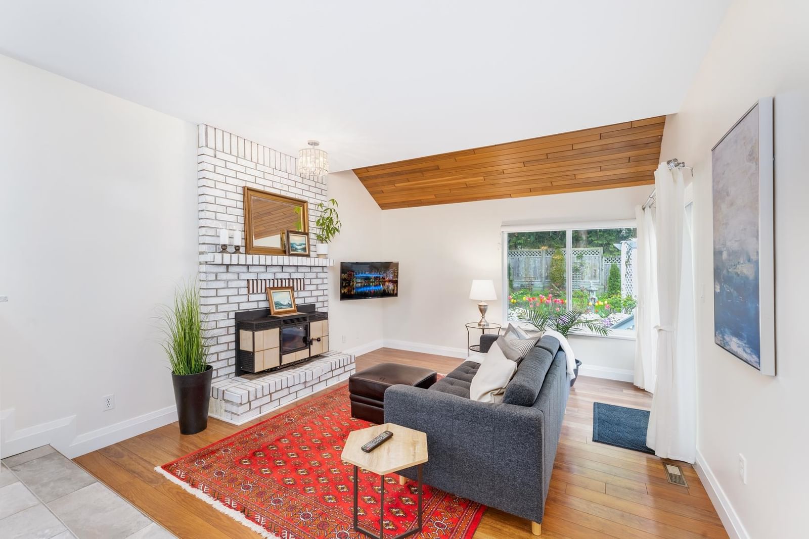 Listing Image 13