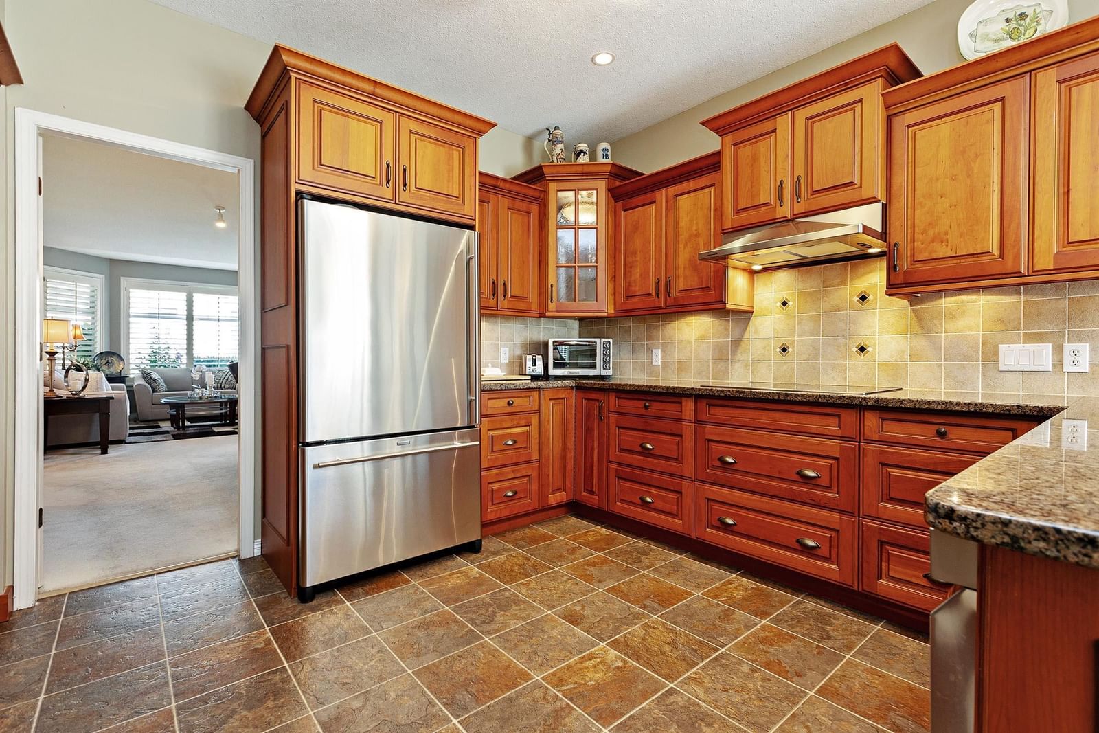 Listing Image 11