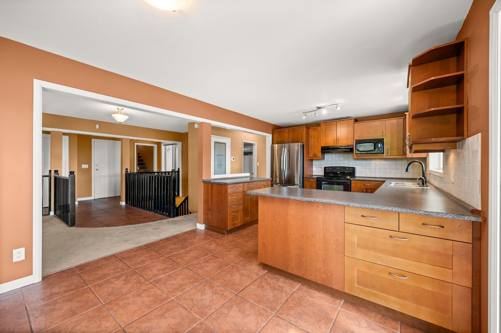 Listing Image 13