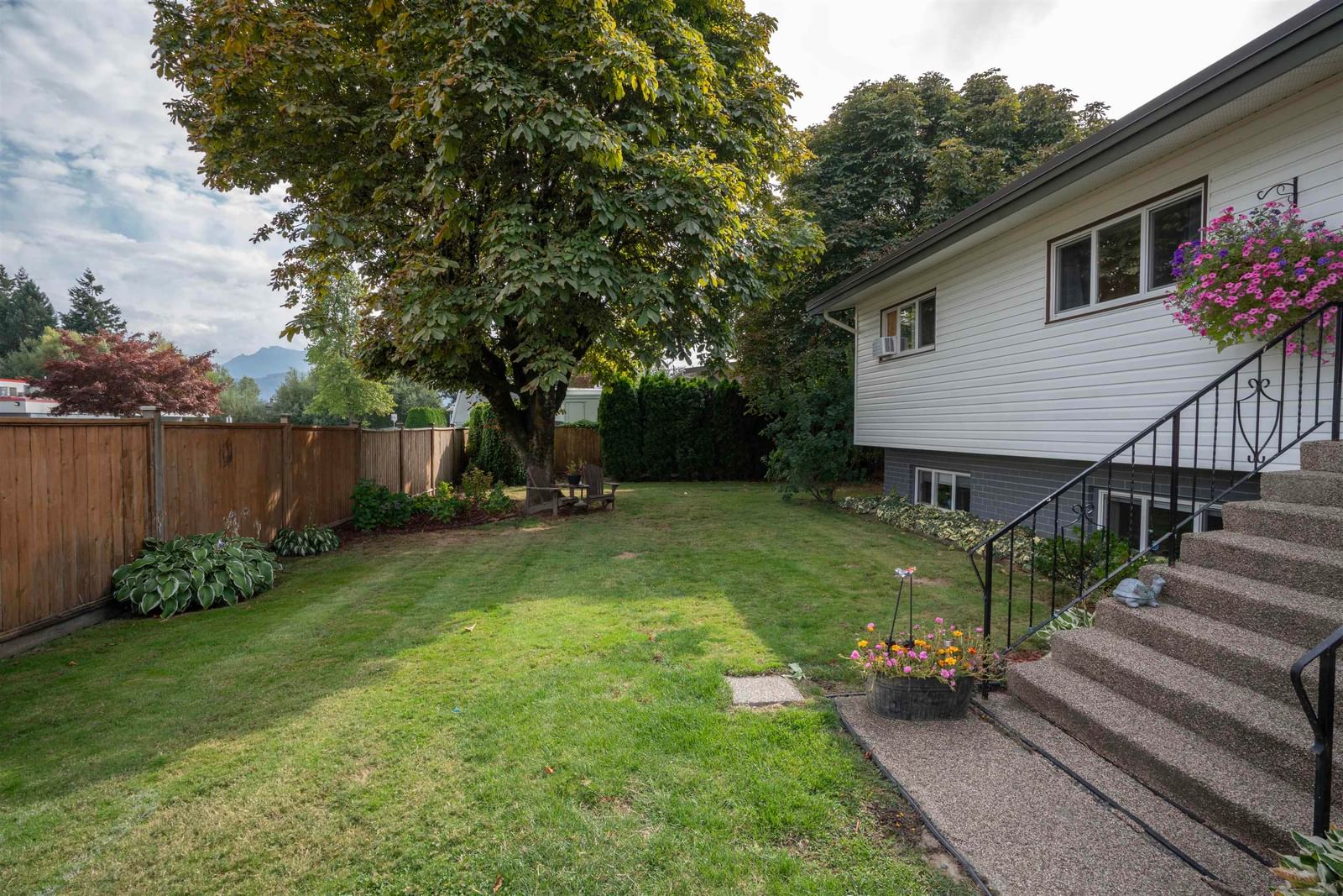 Listing Image 29