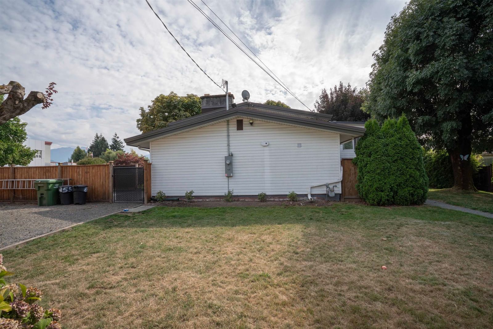 Listing Image 33