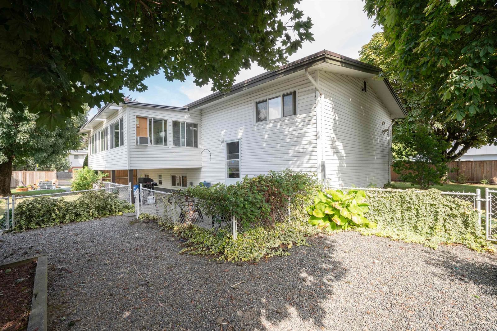 Listing Image 37
