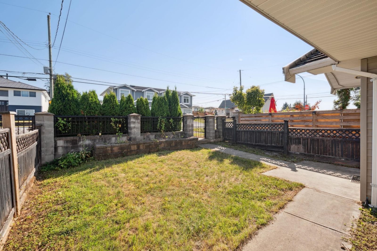 Listing Image 6
