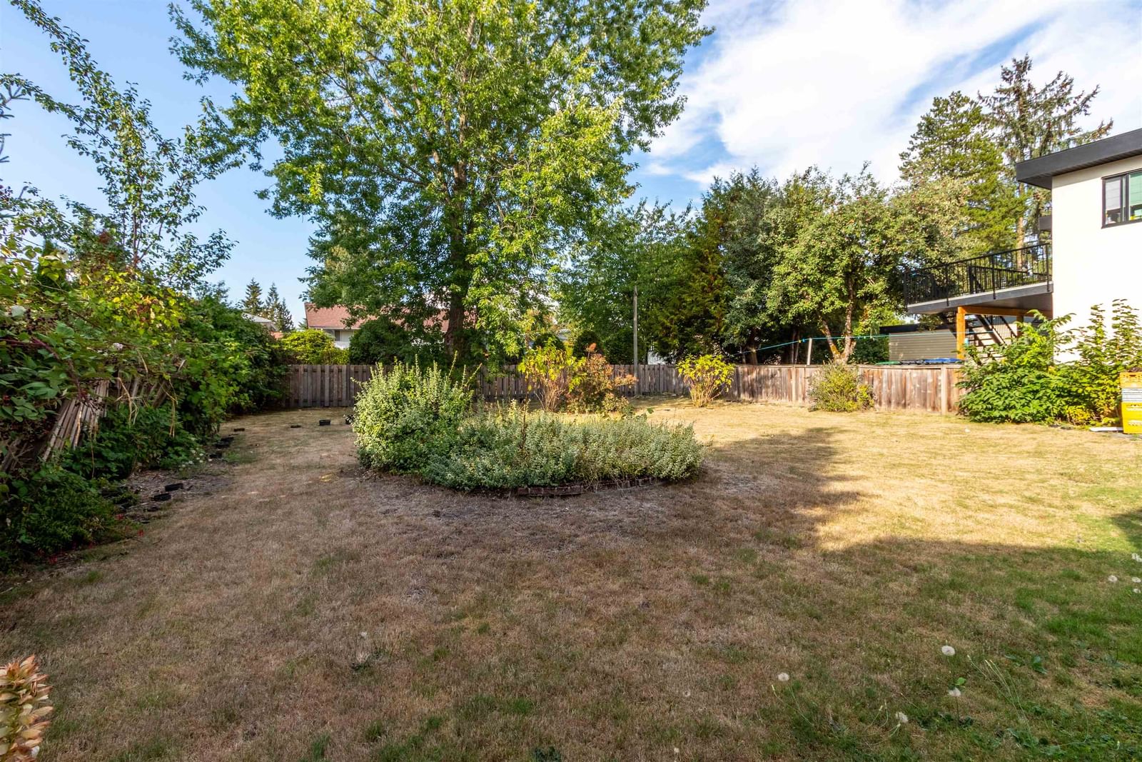 Listing Image 23