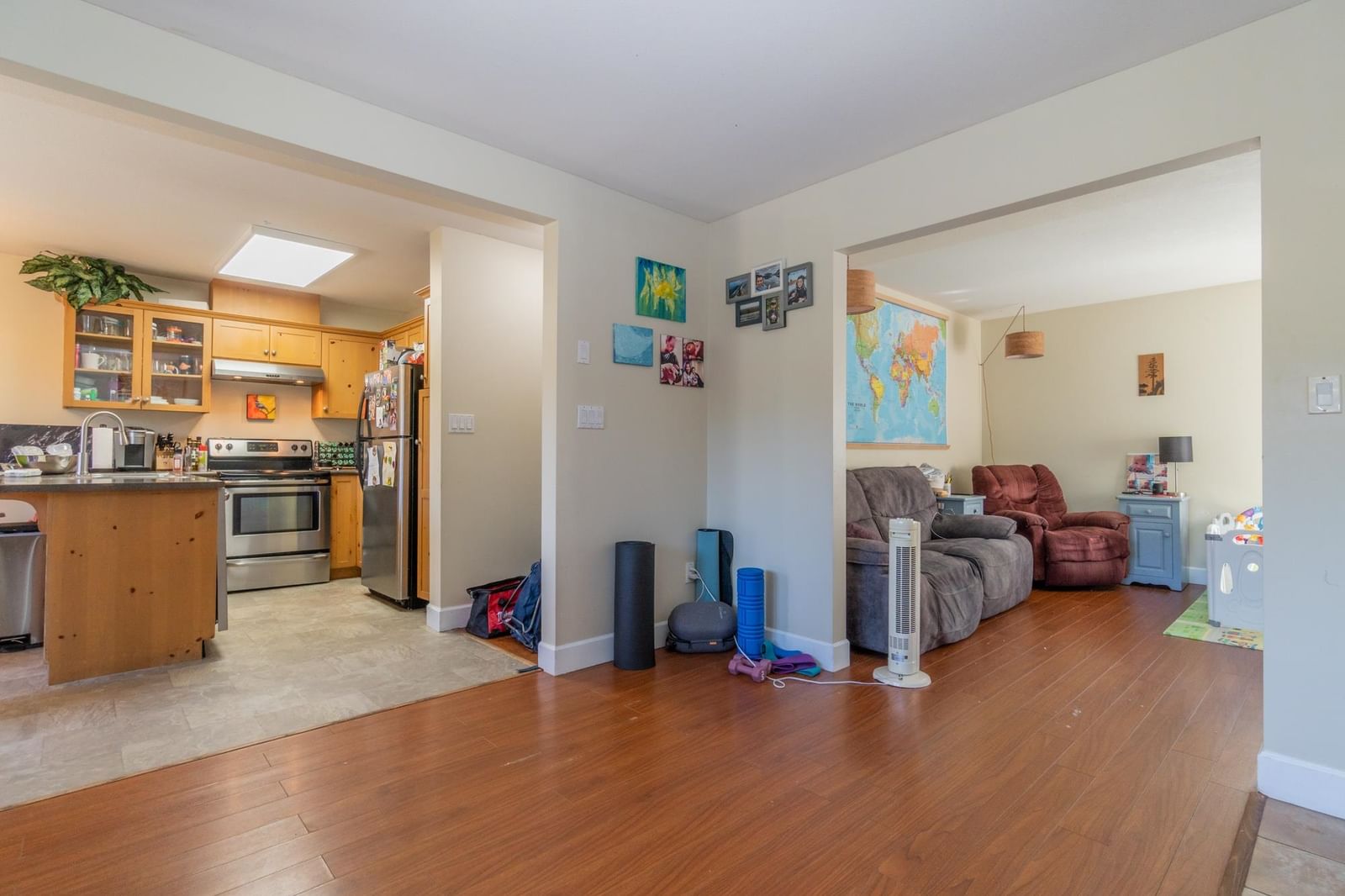 Listing Image 12