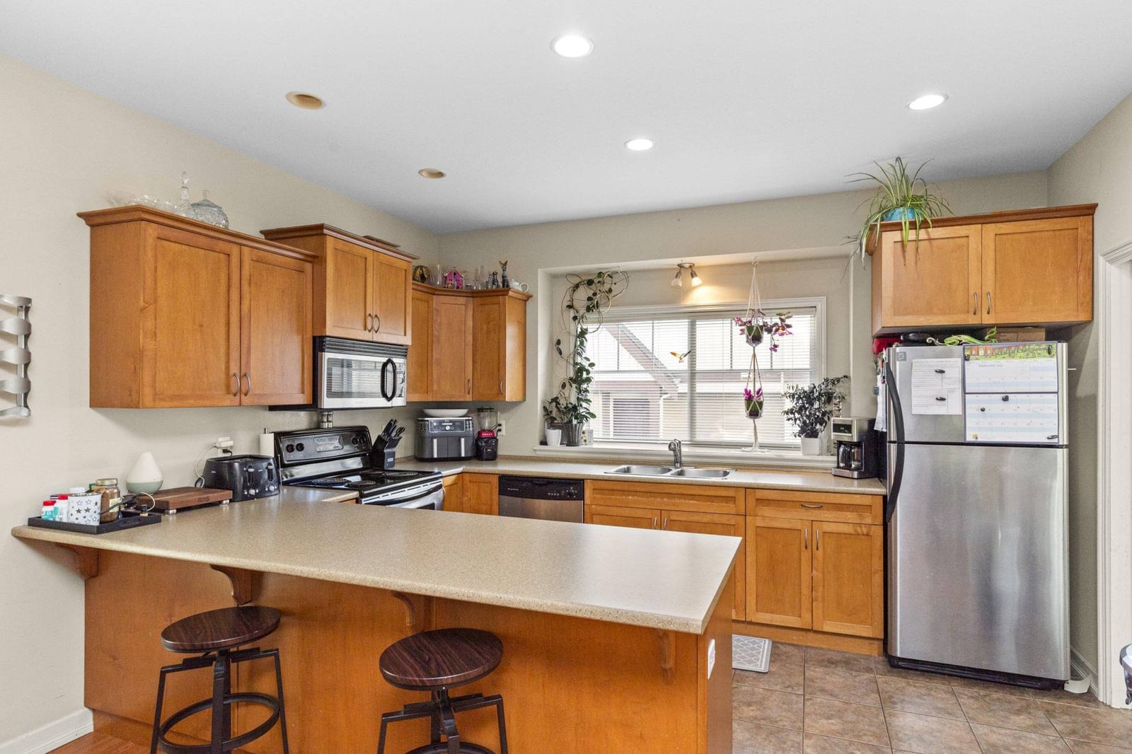 Listing Image 12